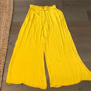 Zara wide leg flowy pants